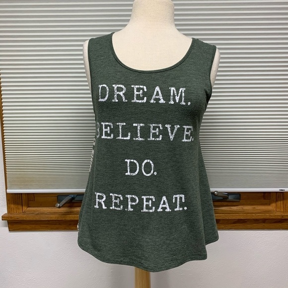About A Girl Green Dream Believe Do Repeat tank top Size Small - Picture 4 of 9